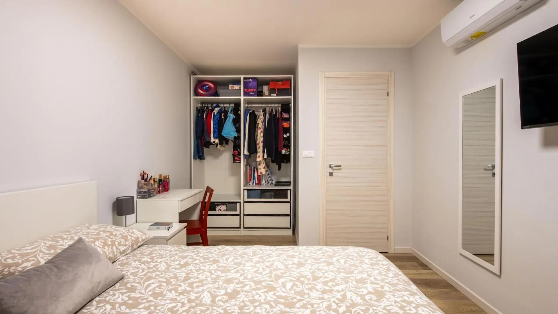 Villareale Flat - Palermo City Center Free Parking Apartament